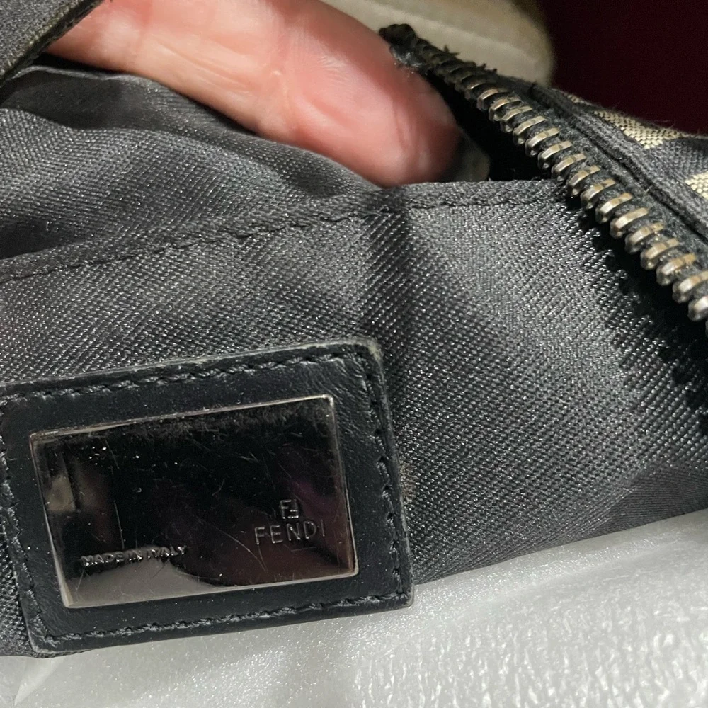 Fendi - Picture 3 of 7